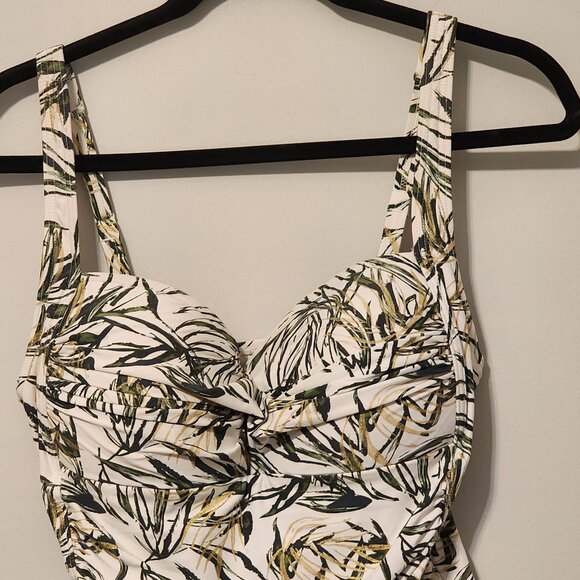 Niptuck swim sz 10 women multi fit cup swimsuit tropical print Nip Tuck - Picture 2 of 10